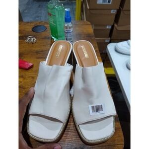 CUSHIONAIRE Women's Keeper soft one band Heel Sandal +Memory Foam